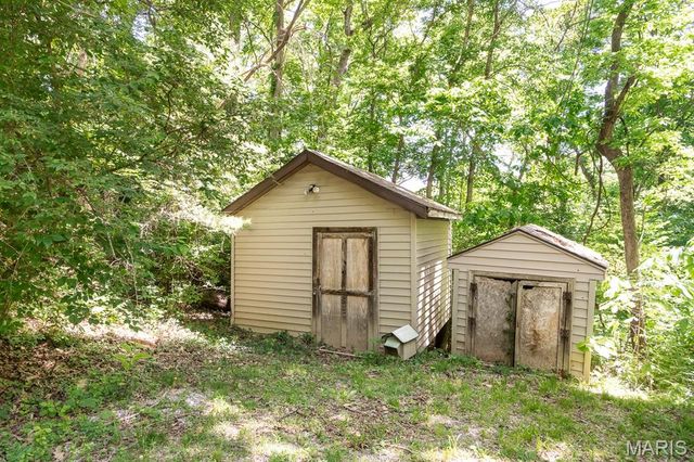 41 Highwood Road, Belleville, IL 62223