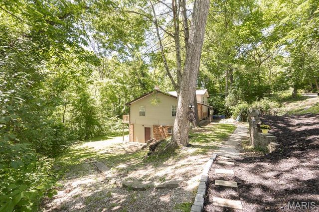 41 Highwood Road, Belleville, IL 62223