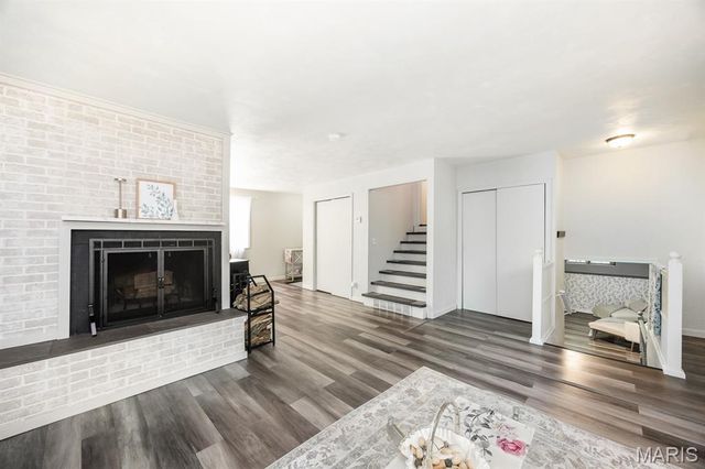 41 Highwood Road, Belleville, IL 62223