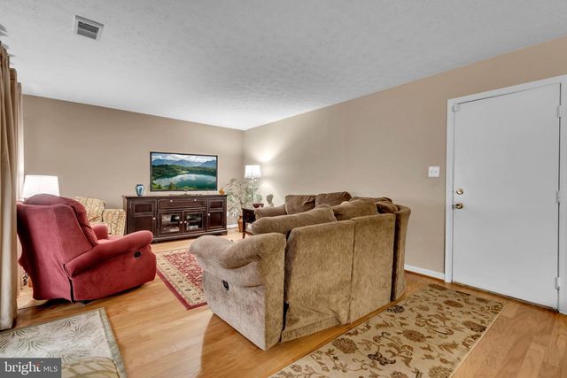 8205 GRASSLAND RD, Severn, MD 21144