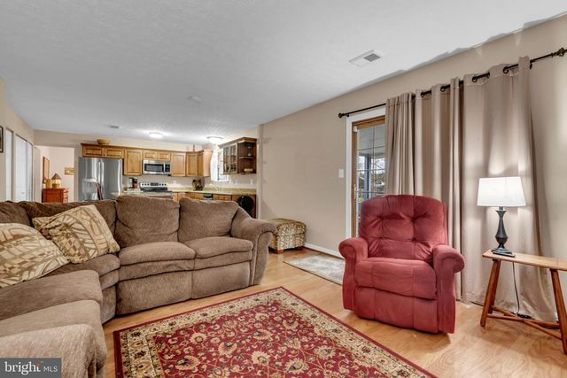 8205 GRASSLAND RD, Severn, MD 21144