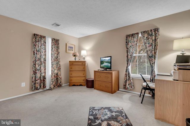 8205 GRASSLAND RD, Severn, MD 21144