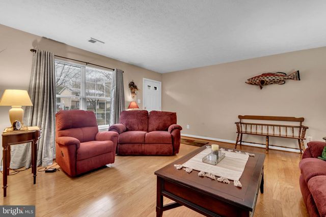 8205 GRASSLAND RD, Severn, MD 21144