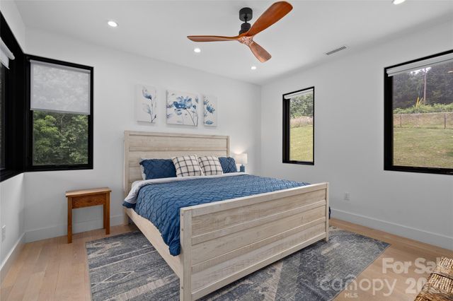 105 Loganberry Trail 1, Fletcher, NC 28732
