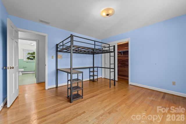 21 Hamburg Drive, Weaverville, NC 28787