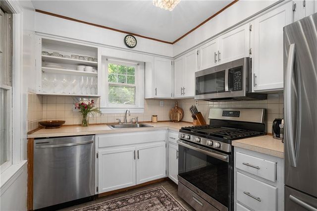 336 E Park Street, Olathe, KS 66061