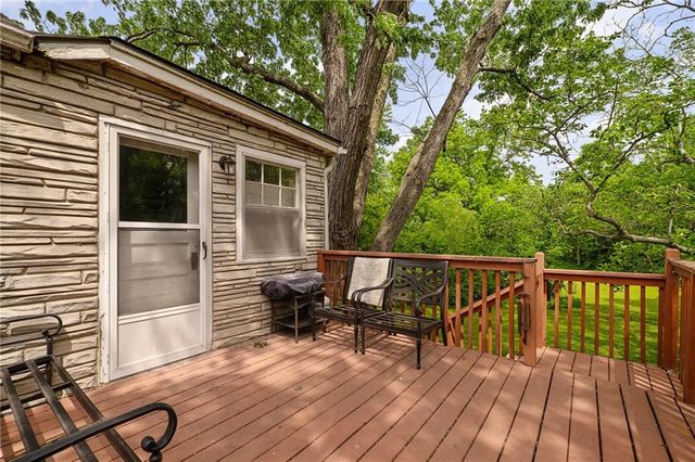 336 E Park Street, Olathe, KS 66061