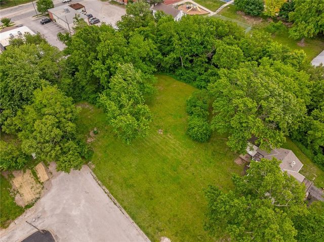 336 E Park Street, Olathe, KS 66061