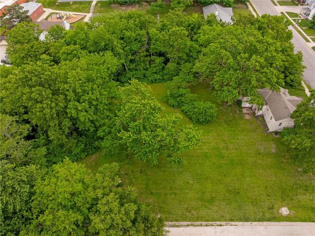 336 E Park Street, Olathe, KS 66061