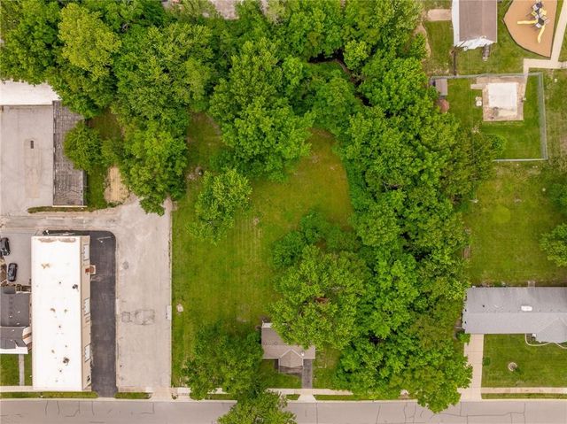 336 E Park Street, Olathe, KS 66061