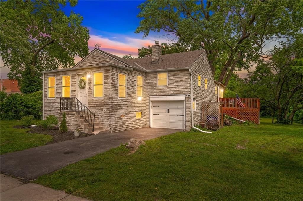 336 E Park Street, Olathe, KS 66061