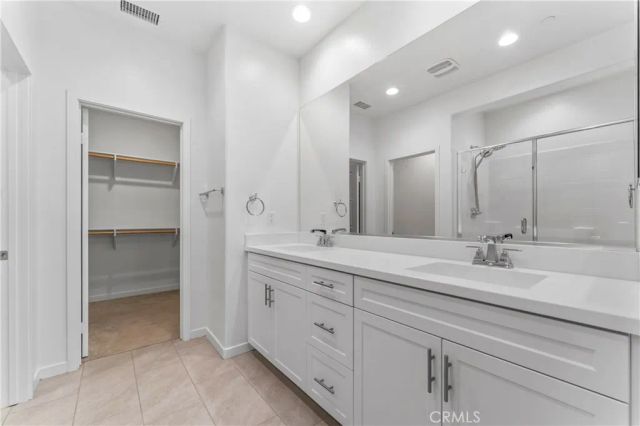 28649 Jardineras Drive, Valencia, CA 91354