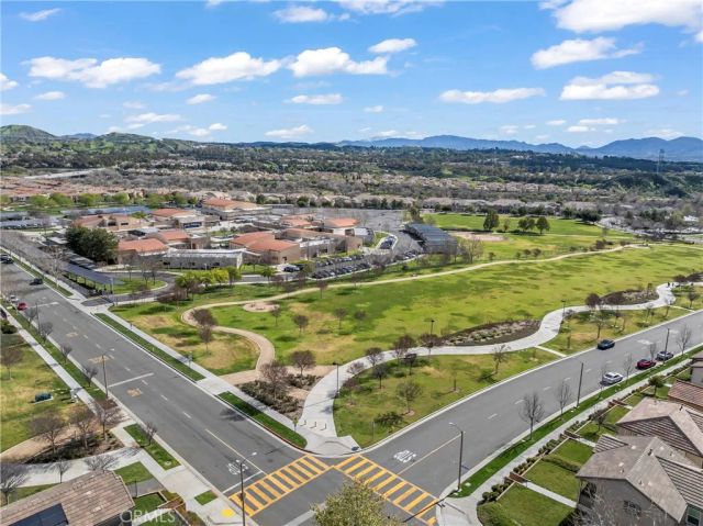 28649 Jardineras Drive, Valencia, CA 91354