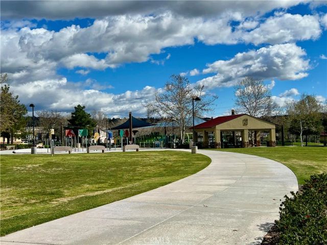 28649 Jardineras Drive, Valencia, CA 91354