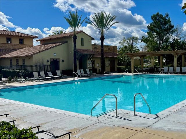 28649 Jardineras Drive, Valencia, CA 91354