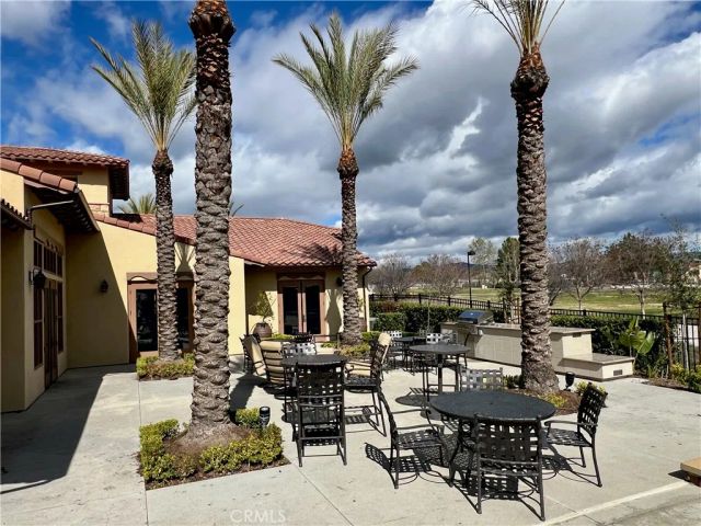 28649 Jardineras Drive, Valencia, CA 91354