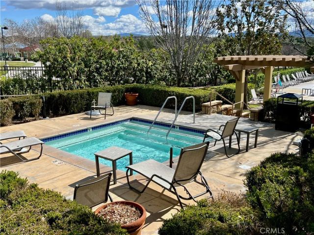 28649 Jardineras Drive, Valencia, CA 91354