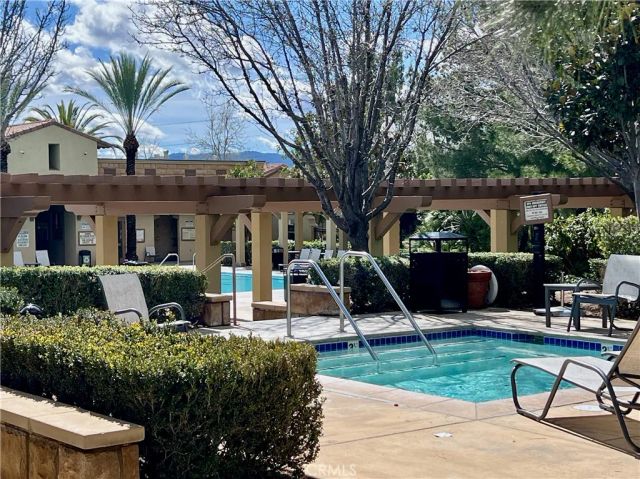 28649 Jardineras Drive, Valencia, CA 91354