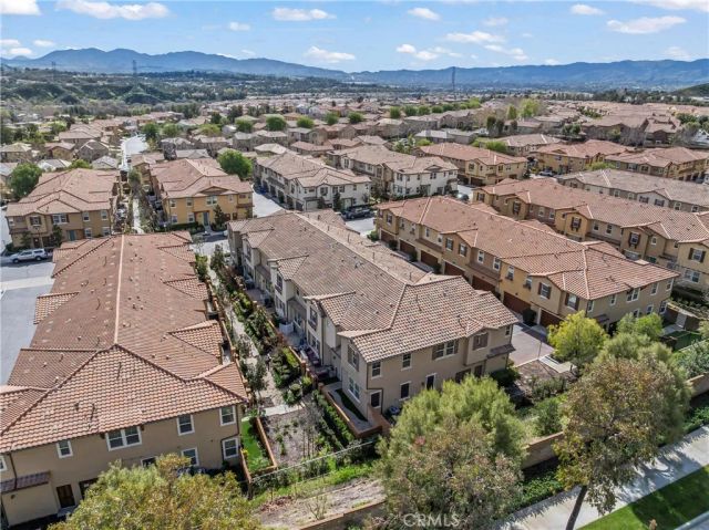 28649 Jardineras Drive, Valencia, CA 91354