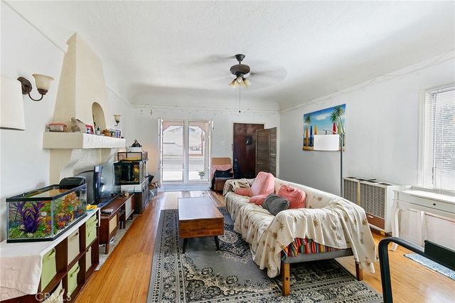 3514 E 4th, Long Beach, CA 90814