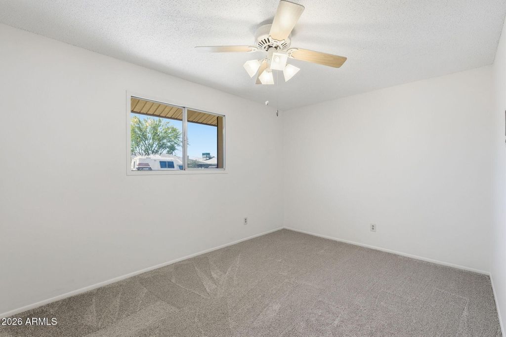 Image 19 of property listing at 1014 E BALBOA Circle, Tempe, AZ 85282