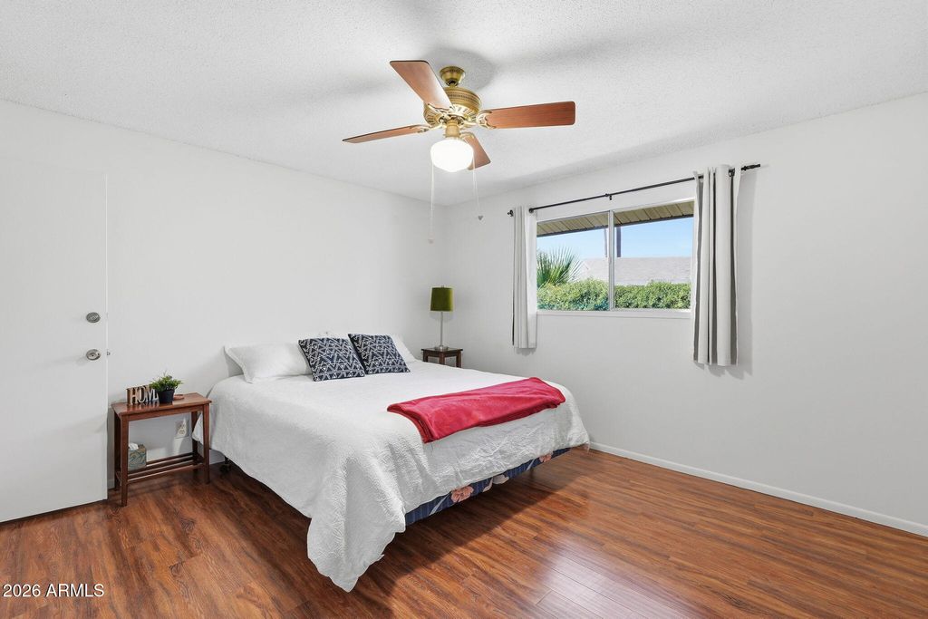 Image 46 of property listing at 1014 E BALBOA Circle, Tempe, AZ 85282