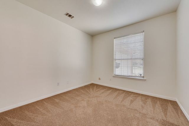 515 Suffolk Drive, Grand Prairie, TX 75052