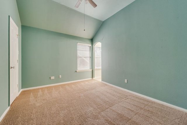 515 Suffolk Drive, Grand Prairie, TX 75052