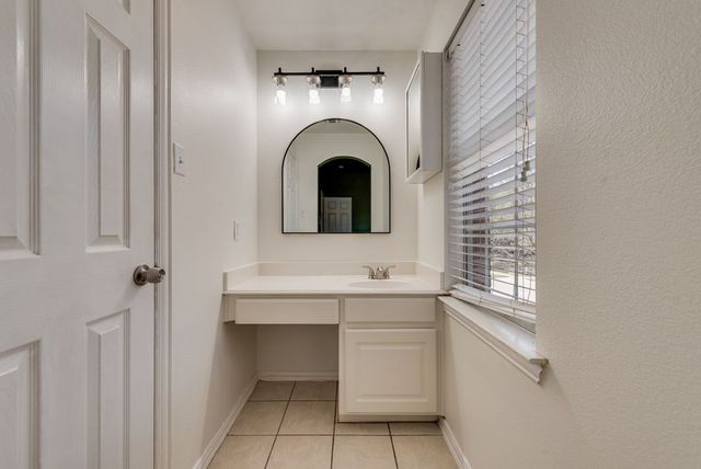 515 Suffolk Drive, Grand Prairie, TX 75052