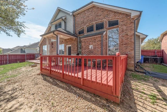 515 Suffolk Drive, Grand Prairie, TX 75052