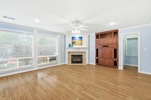 3324 Lexington Avenue, Grapevine, TX 76051