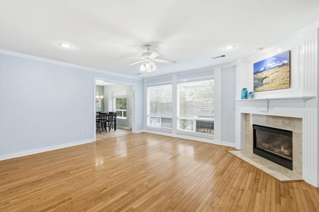 3324 Lexington Avenue, Grapevine, TX 76051