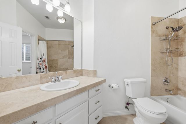 3324 Lexington Avenue, Grapevine, TX 76051