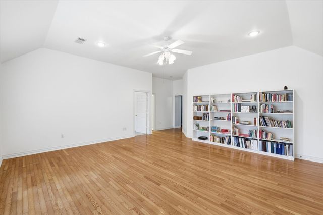 3324 Lexington Avenue, Grapevine, TX 76051