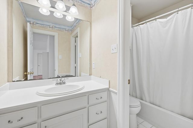 3324 Lexington Avenue, Grapevine, TX 76051