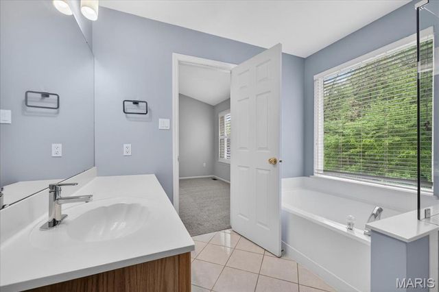 426 Buckhurst Drive, Ballwin, MO 63021