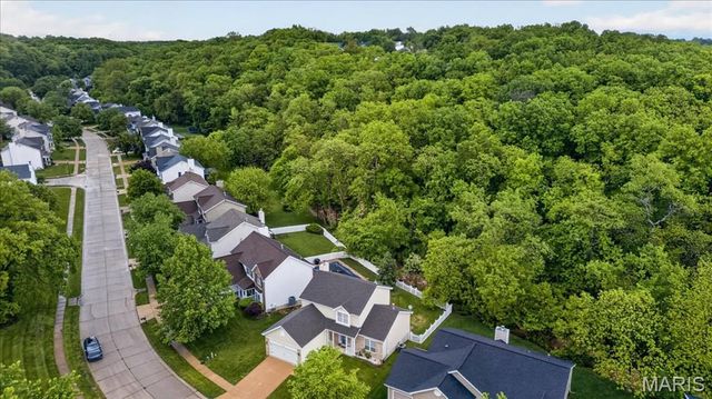 426 Buckhurst Drive, Ballwin, MO 63021