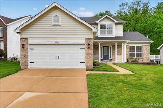 426 Buckhurst Drive, Ballwin, MO 63021