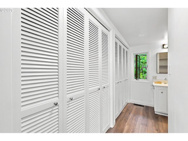 2604 Sw BUCKINGHAM Ave, Portland, OR 97201