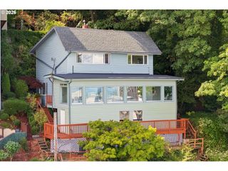 2604 Sw BUCKINGHAM Ave, Portland, OR 97201
