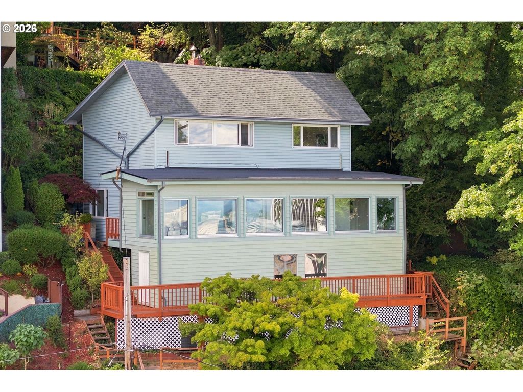 2604 Sw BUCKINGHAM Ave, Portland, OR 97201