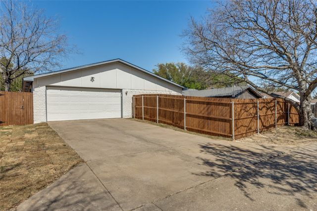 7314 Blue Sage Drive, Dallas, TX 75249