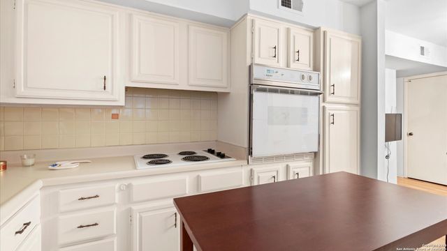 7834 Broadway Apt 503, San Antonio, TX 78209