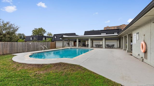 7834 Broadway Apt 503, San Antonio, TX 78209