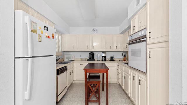 7834 Broadway Apt 503, San Antonio, TX 78209