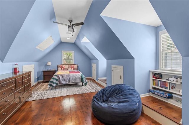 8740 Ensley Lane, Leawood, KS 66206