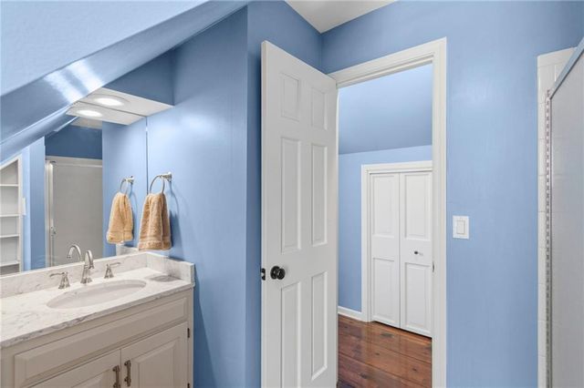 8740 Ensley Lane, Leawood, KS 66206