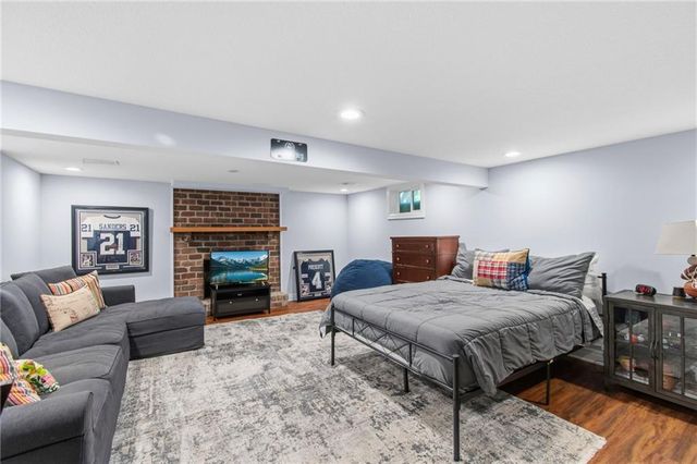 8740 Ensley Lane, Leawood, KS 66206