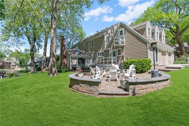 8740 Ensley Lane, Leawood, KS 66206