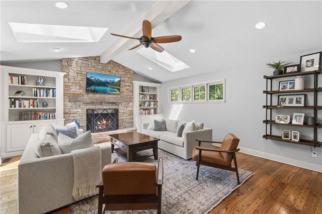 8740 Ensley Lane, Leawood, KS 66206